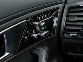 Jaguar F type thumbnail 24