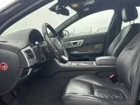 Jaguar Xf thumbnail 11