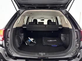 Mitsubishi Outlander thumbnail 11