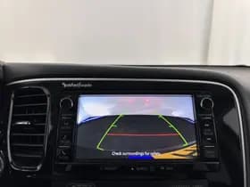 Mitsubishi Outlander thumbnail 16