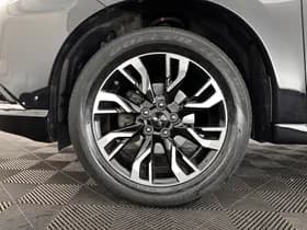 Mitsubishi Outlander thumbnail 26