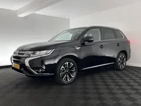 Mitsubishi Outlander thumbnail 4