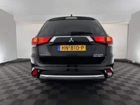 Mitsubishi Outlander thumbnail 6