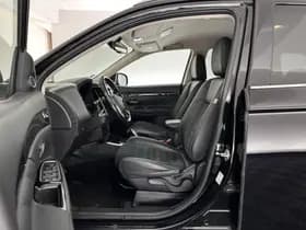 Mitsubishi Outlander thumbnail 9