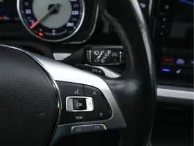 Volkswagen Touareg thumbnail 19