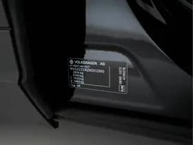 Volkswagen Touareg thumbnail 31