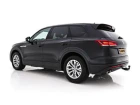 Volkswagen Touareg thumbnail 5