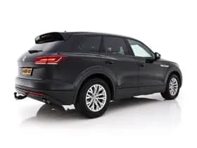 Volkswagen Touareg thumbnail 7