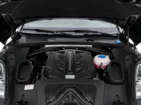 Porsche Macan thumbnail 31