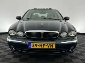 Jaguar X type thumbnail 2
