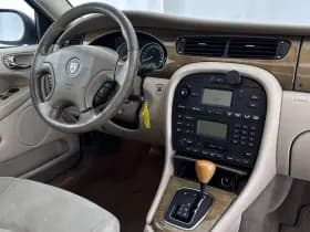 Jaguar X type thumbnail 7