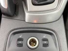 Ford Focus thumbnail 16