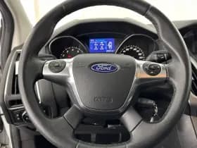 Ford Focus thumbnail 17