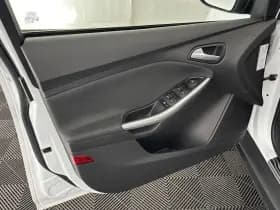 Ford Focus thumbnail 21