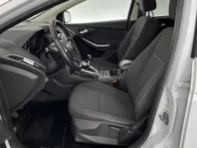 Ford Focus thumbnail 8