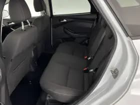 Ford Focus thumbnail 9