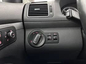 Volkswagen Touran thumbnail 20