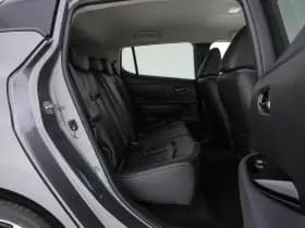 Nissan Leaf thumbnail 12