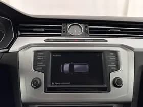 Volkswagen Passat thumbnail 15
