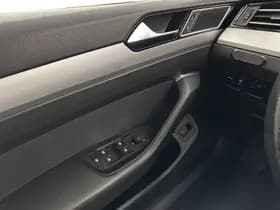 Volkswagen Passat thumbnail 20