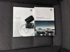 Volkswagen Passat thumbnail 25
