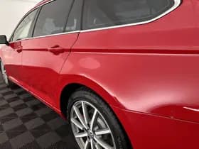 Volkswagen Passat thumbnail 28
