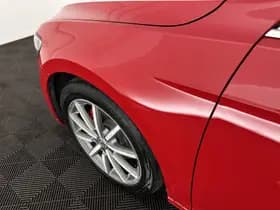 Volkswagen Passat thumbnail 30