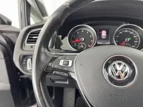 Volkswagen Golf thumbnail 19
