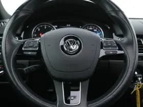 Volkswagen Touareg thumbnail 19