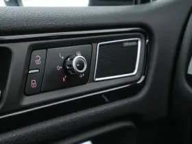 Volkswagen Touareg thumbnail 23