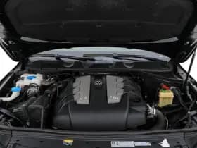 Volkswagen Touareg thumbnail 30