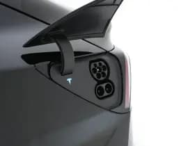 Tesla Model 3 thumbnail 28