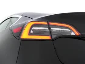 Tesla Model 3 thumbnail 31
