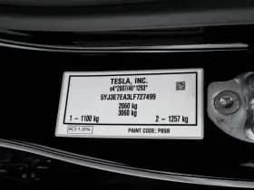 Tesla Model 3 thumbnail 32