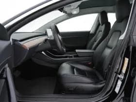 Tesla Model 3 thumbnail 9