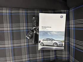 Volkswagen Golf thumbnail 28