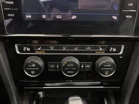 Volkswagen Golf thumbnail 17