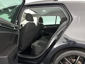 Volkswagen Golf thumbnail 10