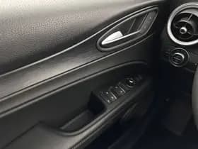 Alfa Romeo Stelvio thumbnail 20