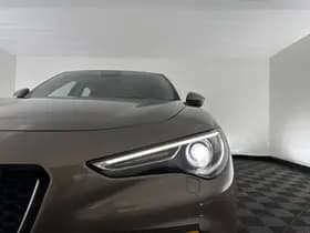 Alfa Romeo Stelvio thumbnail 22