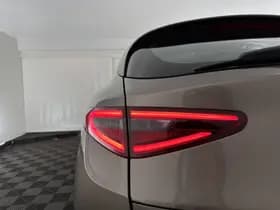 Alfa Romeo Stelvio thumbnail 23