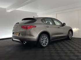Alfa Romeo Stelvio thumbnail 7