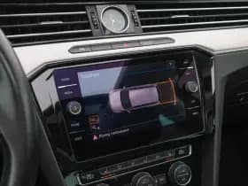 Volkswagen Passat thumbnail 17