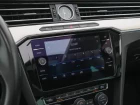 Volkswagen Passat thumbnail 18