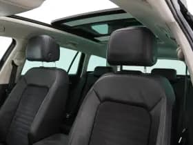Volkswagen Passat thumbnail 24