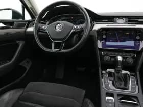 Volkswagen Passat thumbnail 9