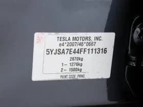 Tesla Model s thumbnail 33