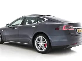 Tesla Model s thumbnail 5