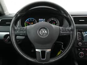 Volkswagen Jetta thumbnail 18