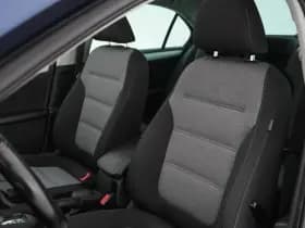 Volkswagen Jetta thumbnail 22